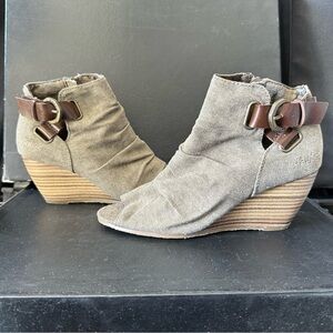 Stylish Natural Wedge Ankle Boots
